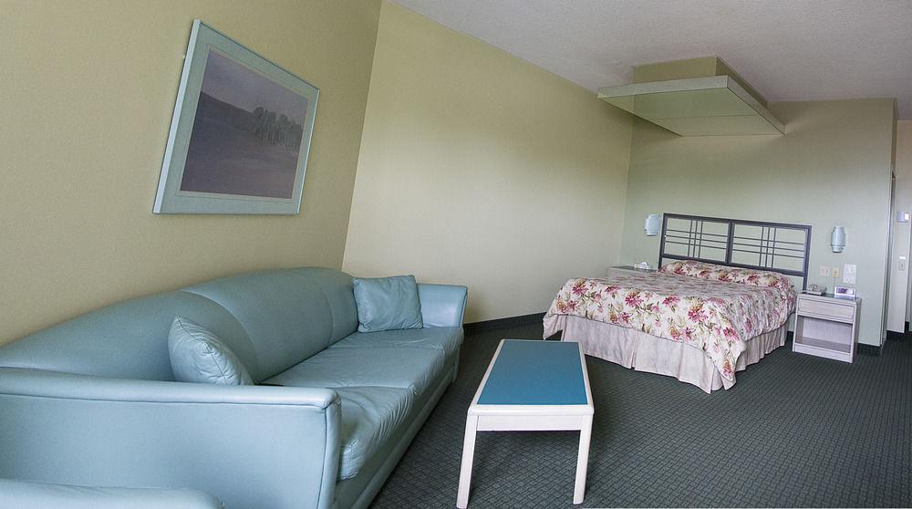 Best Western Plus Montreal East Екстериор снимка