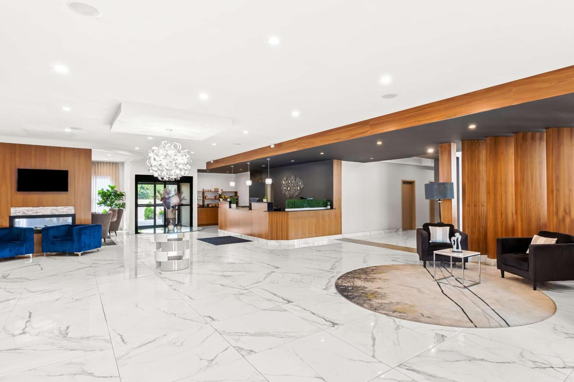 Best Western Plus Montreal East Екстериор снимка