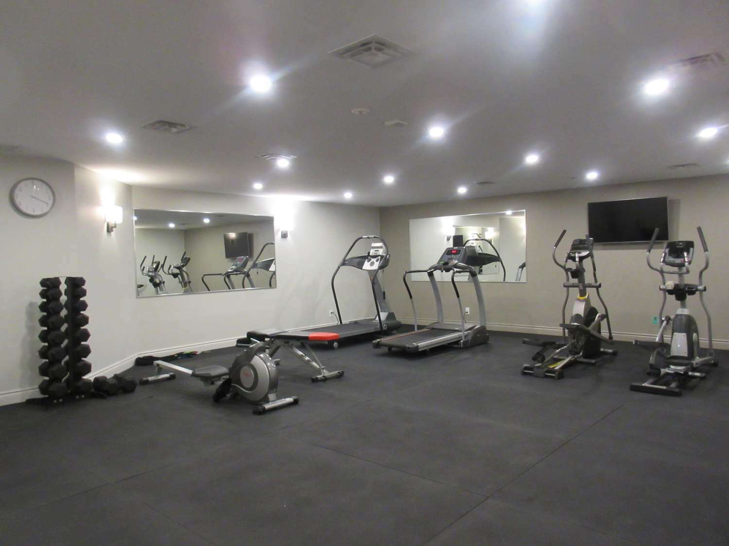 Best Western Plus Montreal East Съоръжения снимка